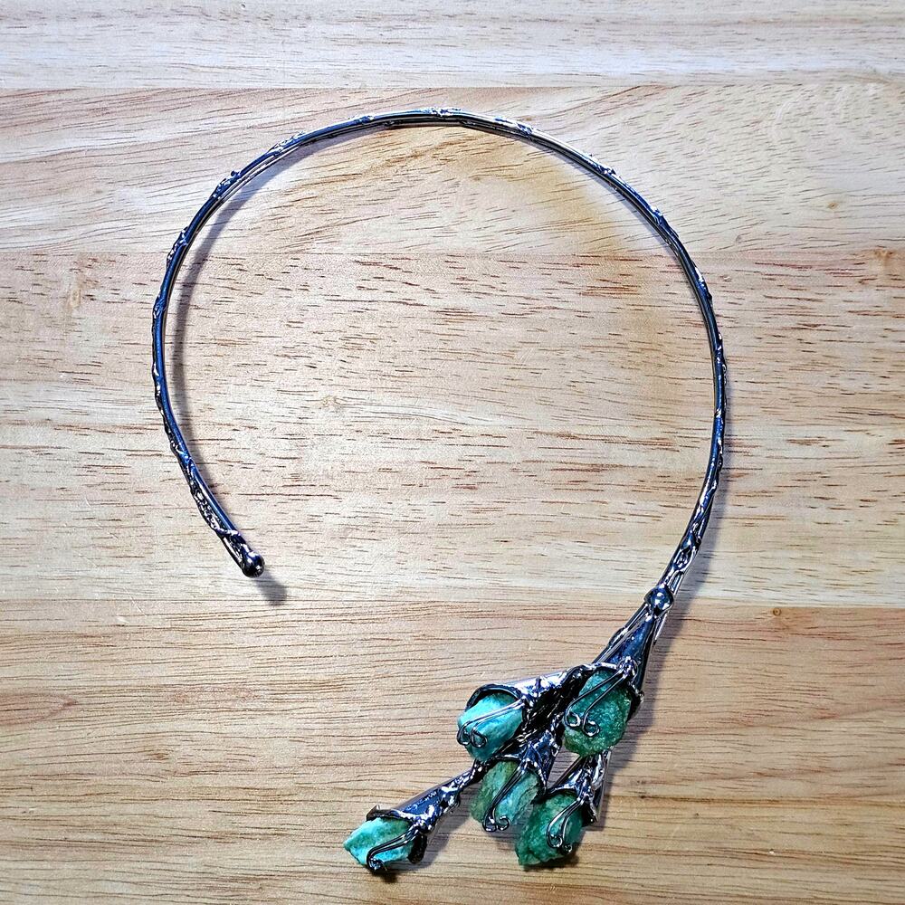 Nilson de Assis Handmade Alpaca Silver Collar Necklace with Green Druzy Quartz